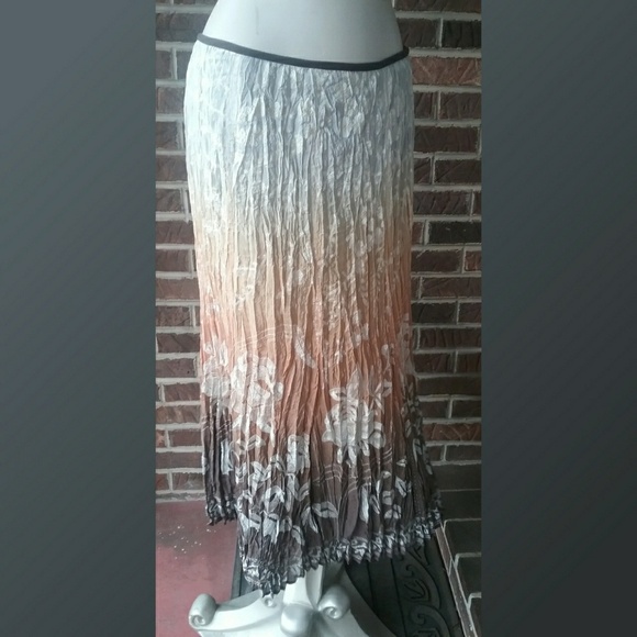 Peter Nygard Silk and Cotton Skirt - Picture 1 of 4